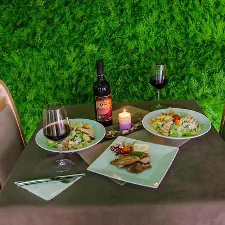 Hotel Хотелски Комплекс Кремен Kirkovo (Kardzhali)