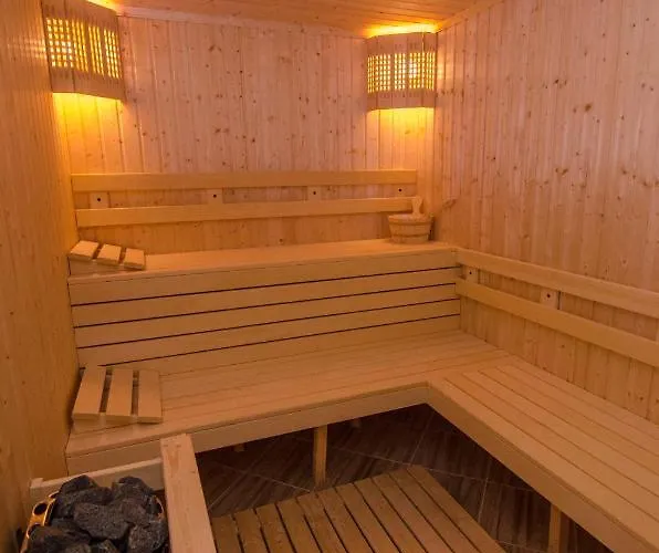 Хотелски Комплекс Кремен Kirkovo (Kardzhali)