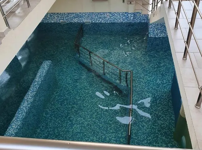 Хотелски Комплекс Кремен Hotel Kirkovo (Kardzhali)